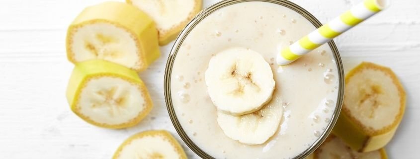 Hipoalerjenik Formülayı Sevmeyen Çocuklar İçin Besleyici Muzlu Smoothie Tarifi